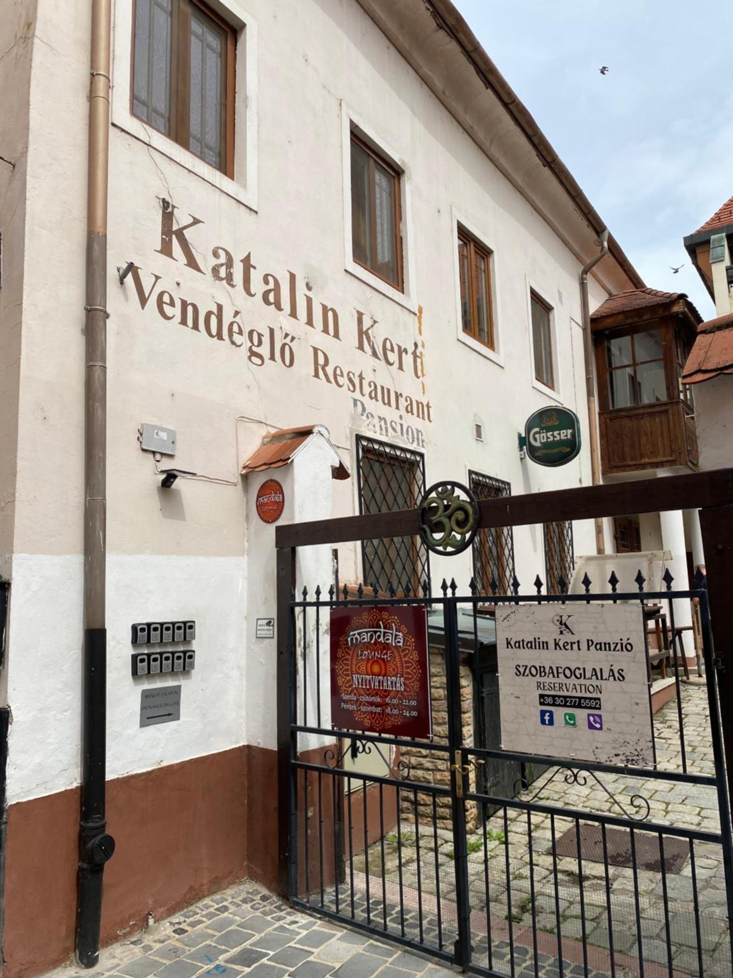 Bed and Breakfast Katalinkert Panzió Győr Exterior foto